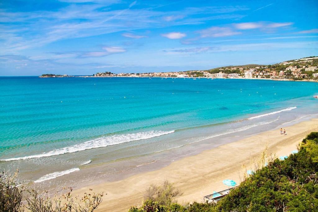 Confort, Piscine Et Acces Sanary-sur-Mer